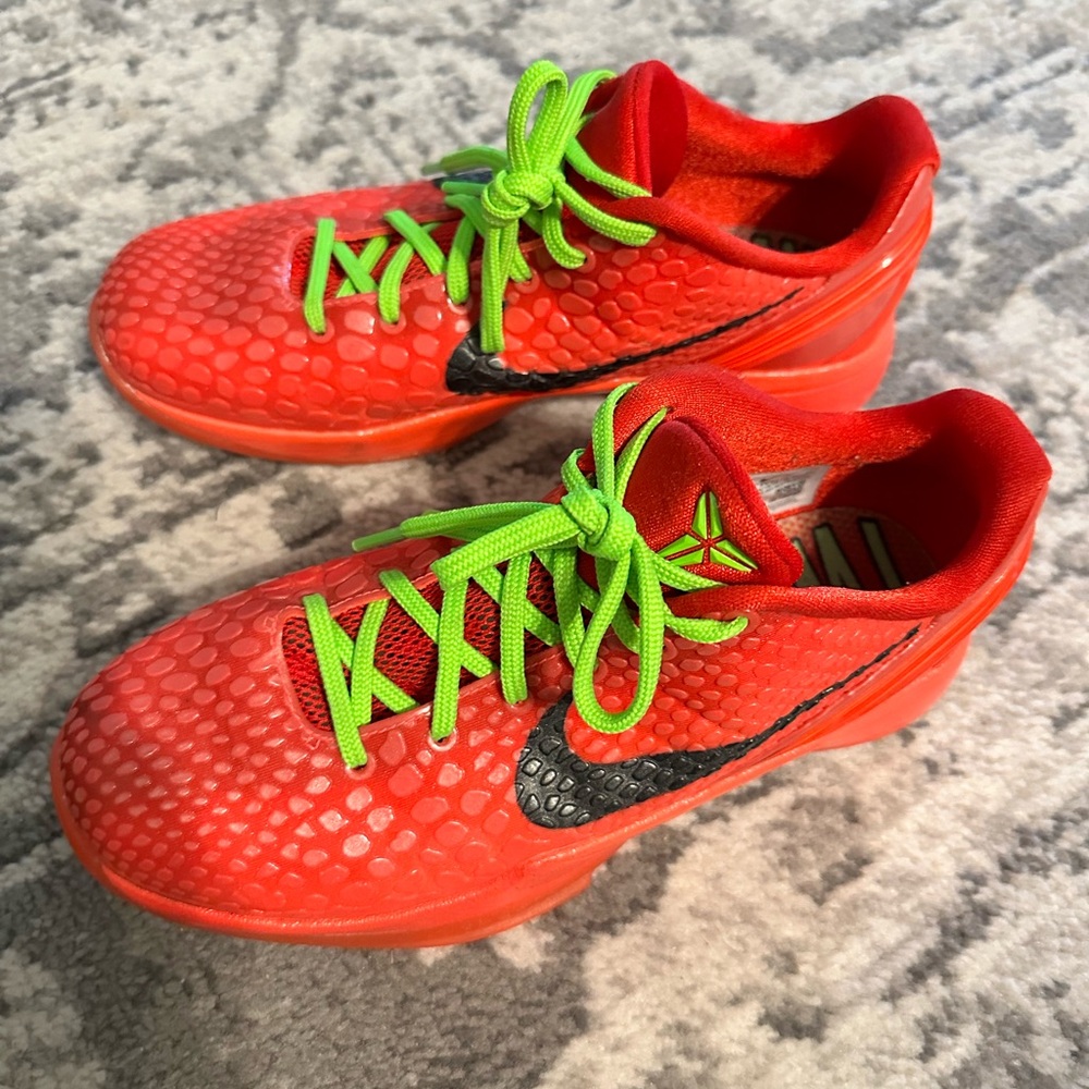 Size 6Y Reverse Grinches